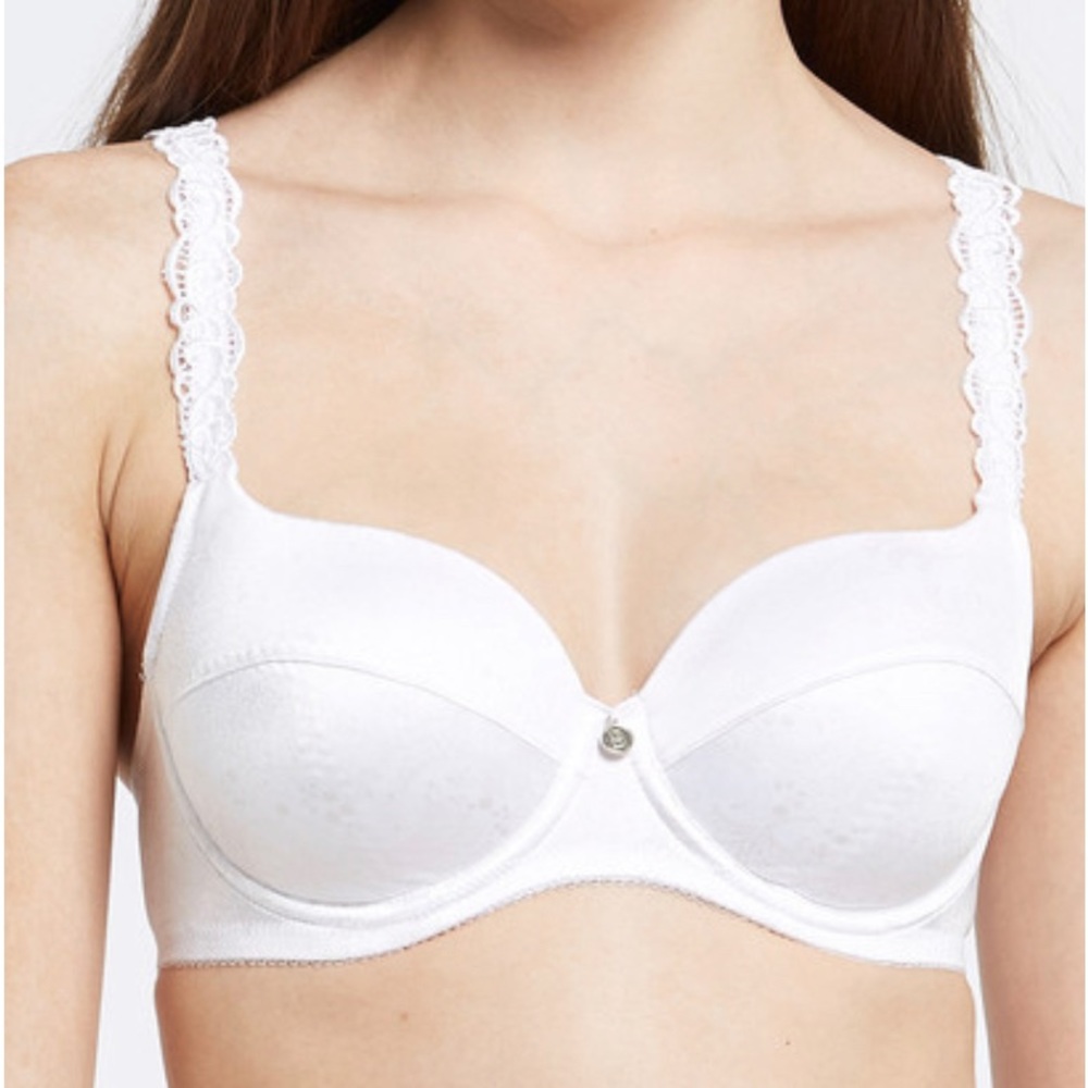 BERLEI CLASSIC 
JACQUARD BALCONETTE 
AU 16DD / USA 38DD WHITE